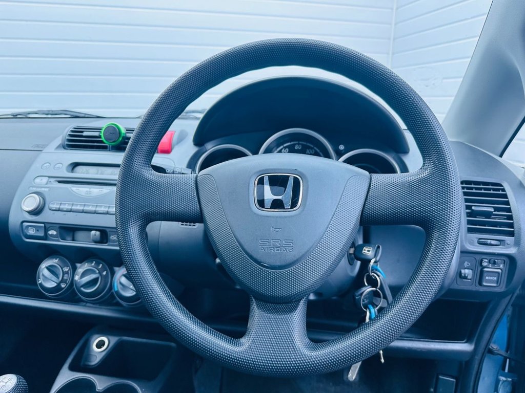 Used Honda Jazz 2003 for sale - 76406860: Photo 5