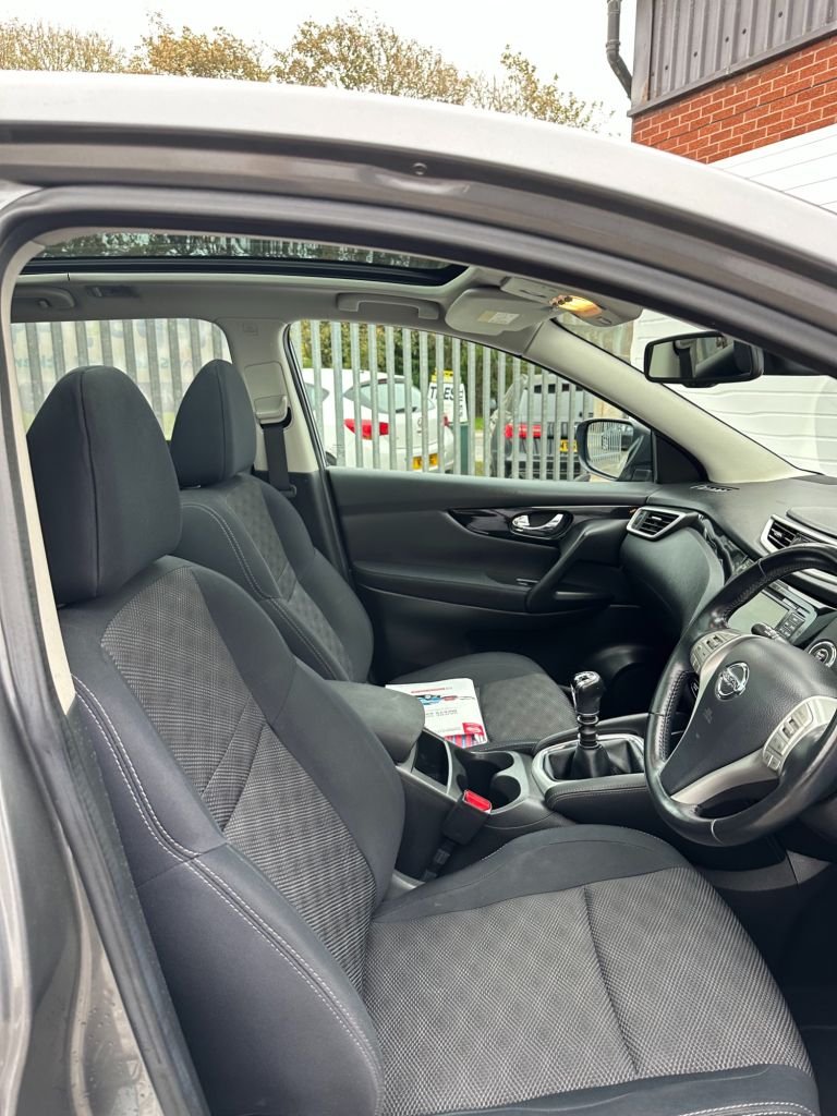 Used Nissan Qashqai 2014 for sale - 76470497: Photo 12