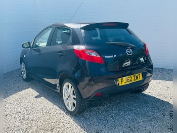 Used Mazda Mazda2 2013 for sale - 79409207: Photo
