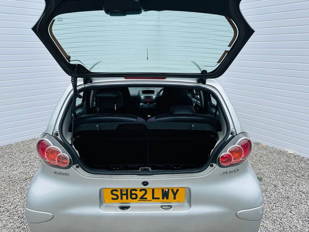 Used Toyota AYGO 2012 for sale - 76406225: Photo 7