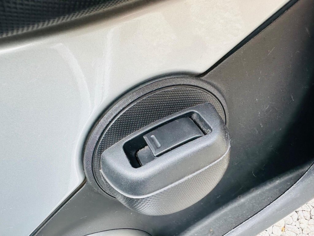 Used Toyota AYGO 2012 for sale - 76406225: Photo 9