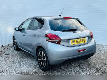 Used Peugeot 208 2019 for sale - 77360154: Photo