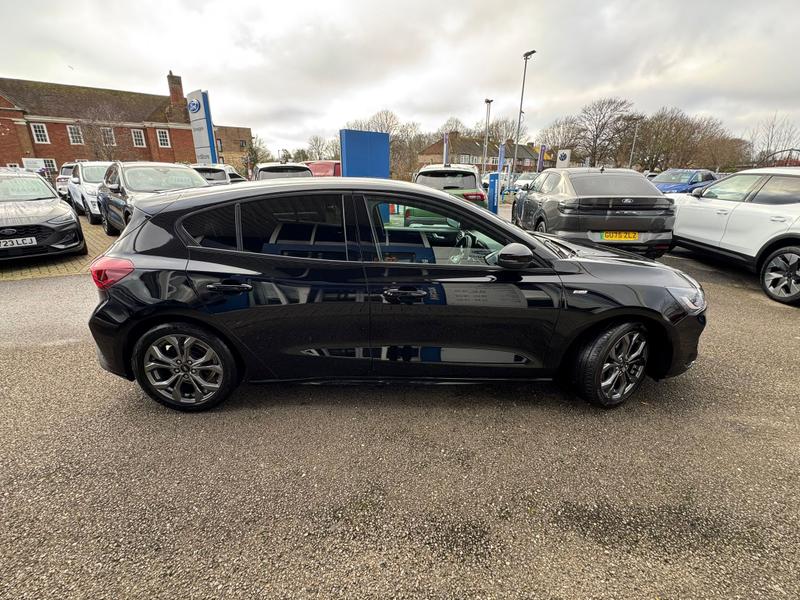 Used Ford Focus 2022 for sale - 77006022: Photo 2