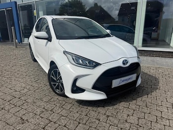 Used Toyota Yaris 2023 for sale - 79479732: Photo