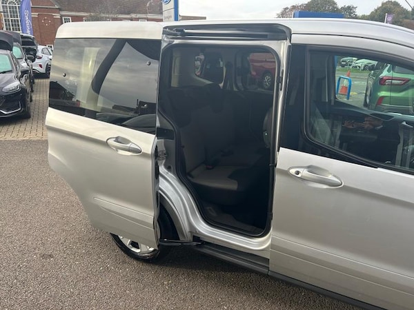 Used Ford Tourneo Courier 2019 for sale - 76322259: Photo 13