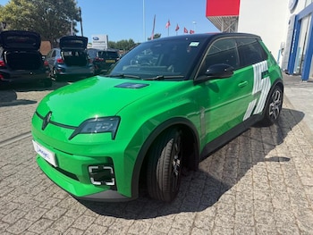 Used Renault 5 E-Tech electric 2025 for sale - 79378984: Photo