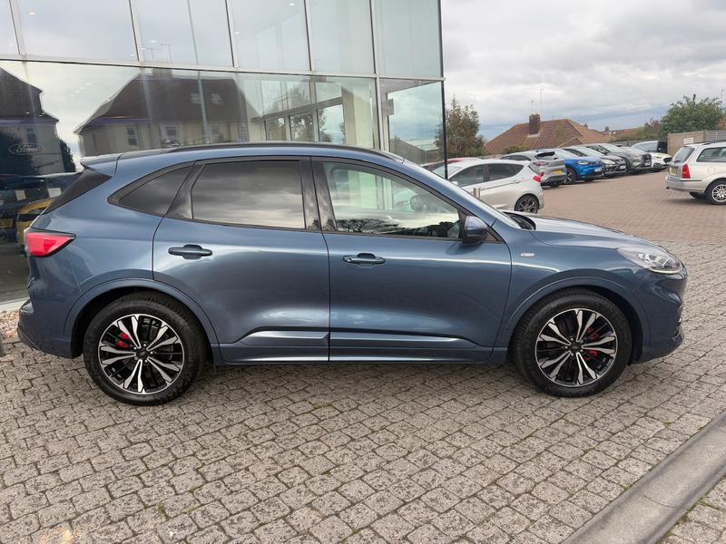 Used Ford Kuga 2022 for sale - 76402078: Photo 2