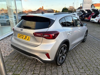 Used Ford Focus 2022 for sale - 76971882: Photo