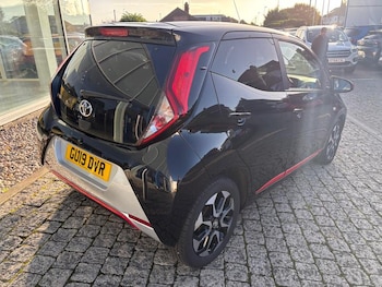 Used Toyota AYGO 2019 for sale - 76252389: Photo
