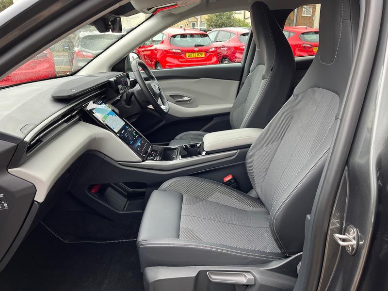 Used Ford Explorer 2024 for sale - 76477827: Photo 16