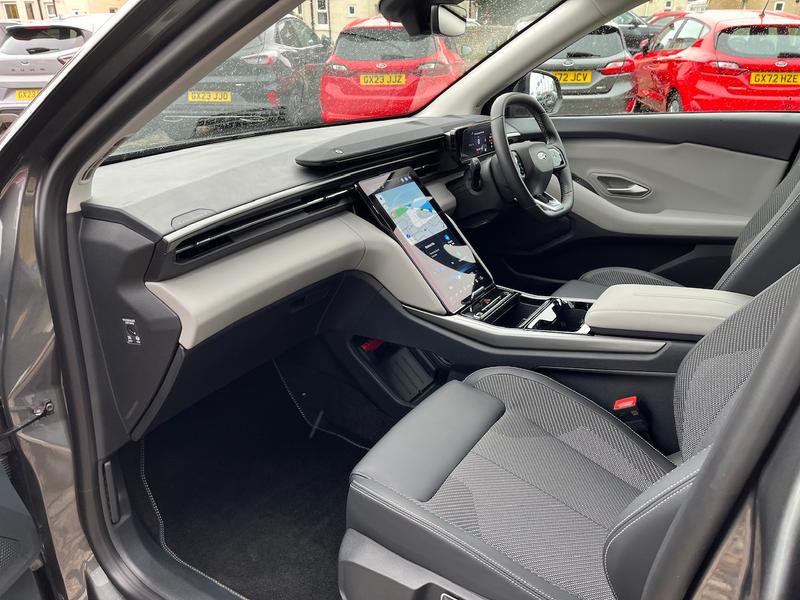 Used Ford Explorer 2024 for sale - 76477827: Photo 17