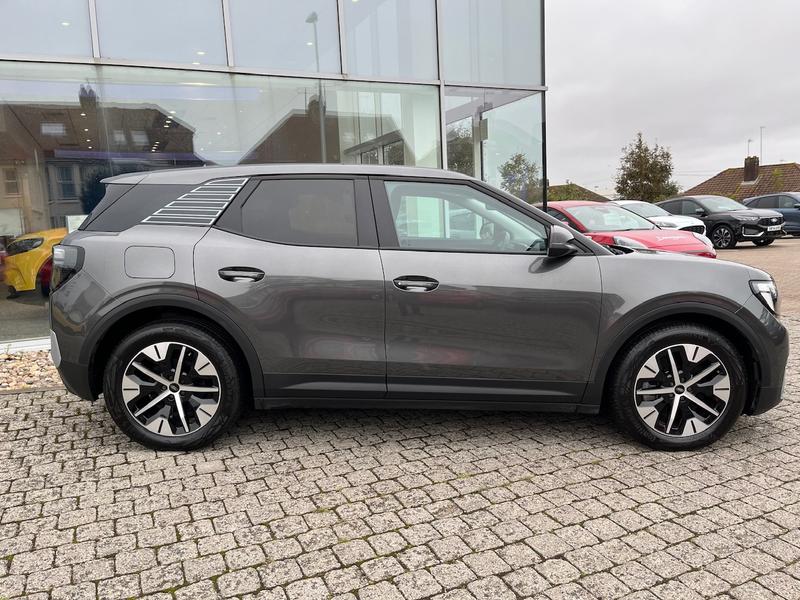 Used Ford Explorer 2024 for sale - 76477827: Photo 2