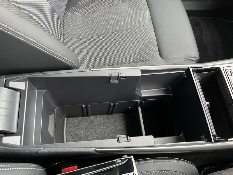 Used Ford Explorer 2024 for sale - 76477827: Photo 40