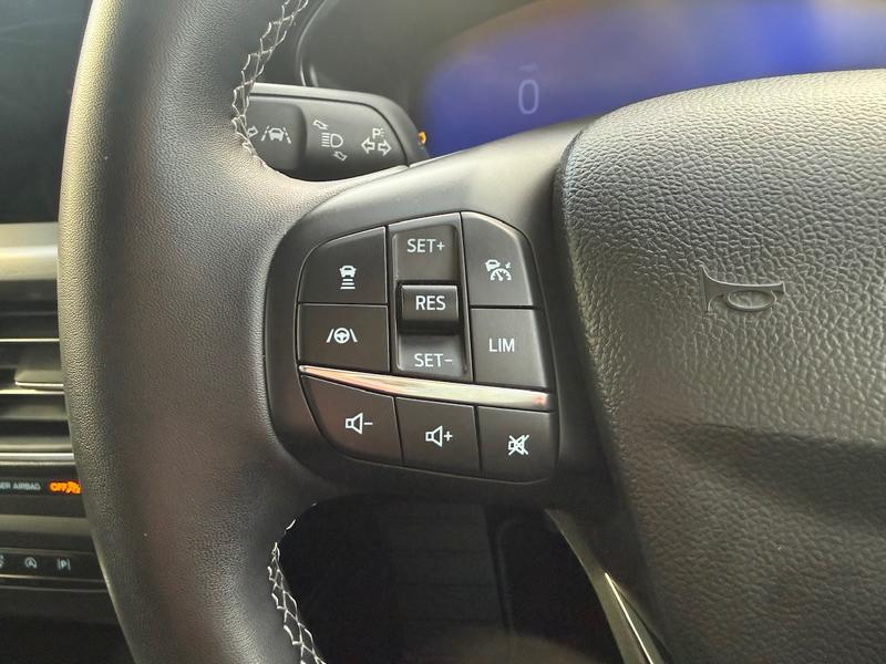 Used Ford Focus 2023 for sale - 76730140: Photo 18