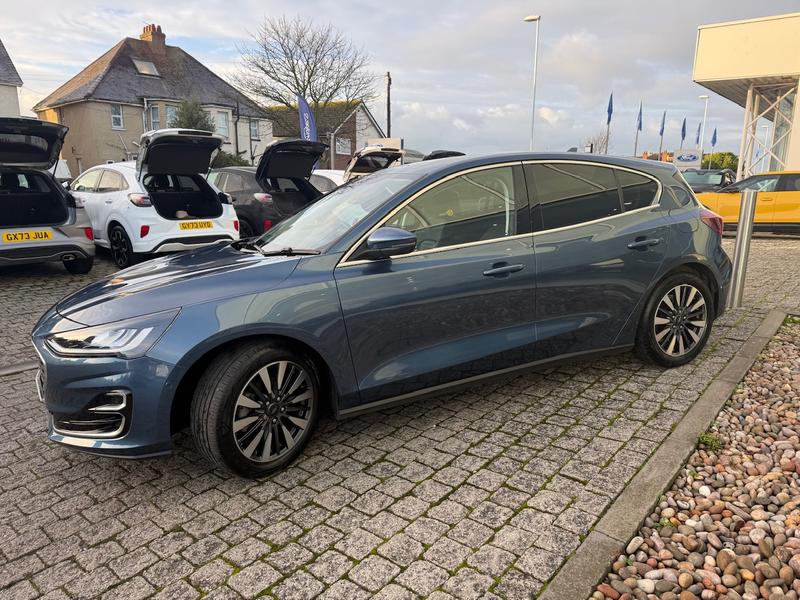 Used Ford Focus 2023 for sale - 76730140: Photo 4