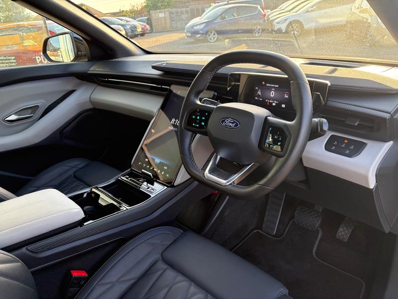 Used Ford Explorer 2024 for sale - 76477829: Photo 22