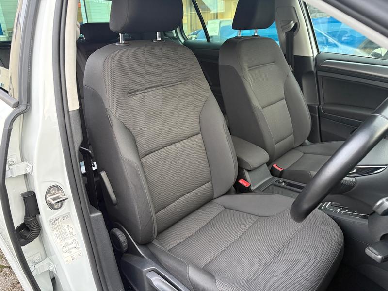 Used Volkswagen Golf 2019 for sale - 76767135: Photo 23