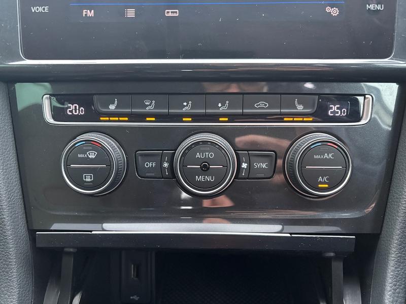 Used Volkswagen Golf 2019 for sale - 76767135: Photo 32