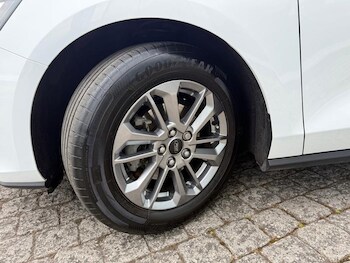 Used Ford Focus 2023 for sale - 78133809: Photo