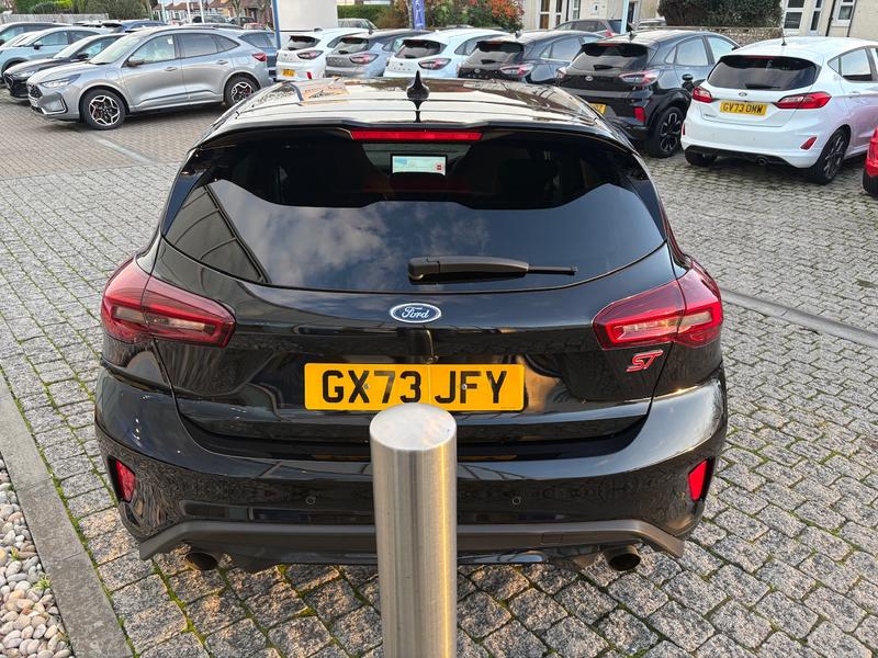 Used Ford Focus 2023 for sale - 76480516: Photo 3