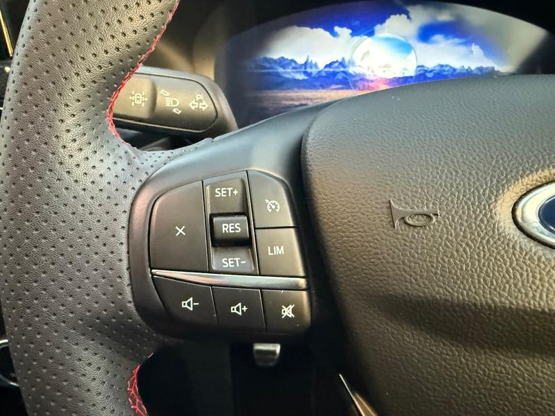 Used Ford Kuga 2023 for sale - 76730105: Photo 19