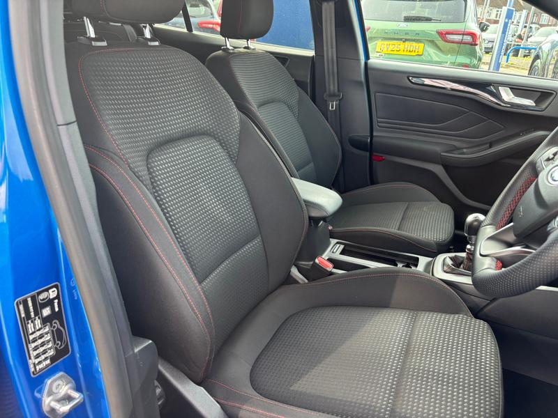 Used Ford Focus 2022 for sale - 76984838: Photo 15