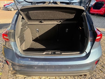Used Ford Focus 2022 for sale - 76101775: Photo