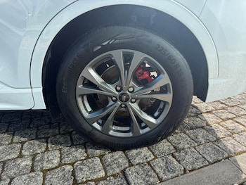 Used Ford Kuga 2024 for sale - 77918662: Photo