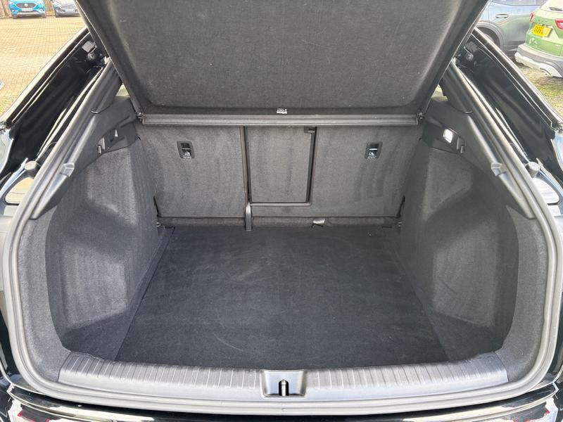 Used Audi Q4 e-tron 2024 for sale - 77403557: Photo 13