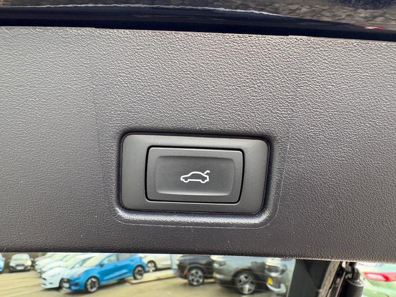 Used Audi Q4 e-tron 2024 for sale - 77403557: Photo 15