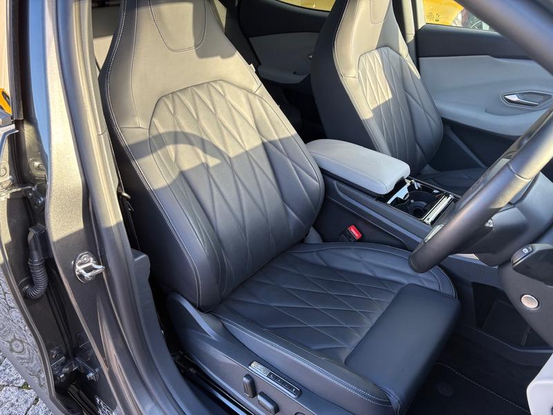Used Ford Explorer 2024 for sale - 76036202: Photo 25