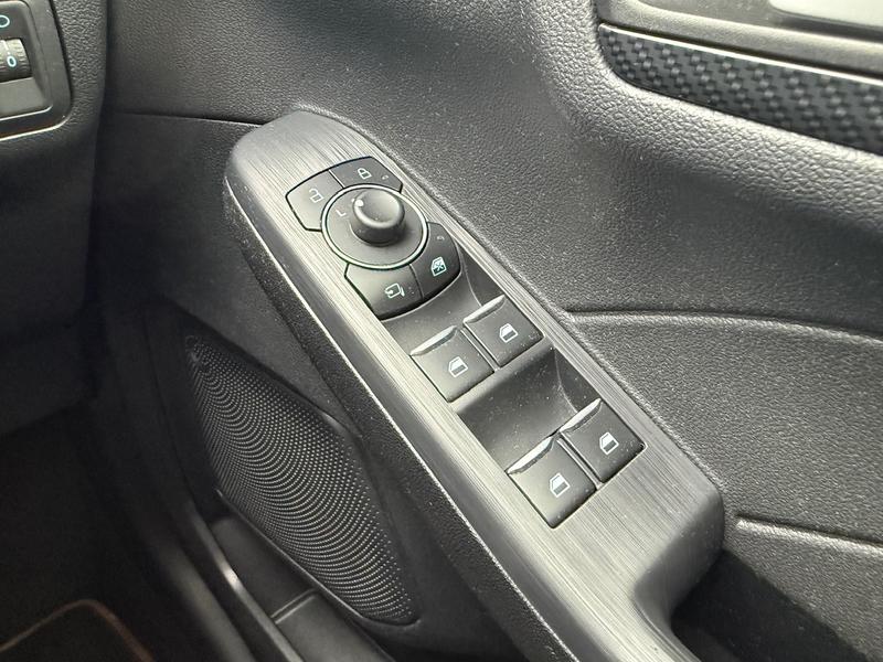 Used Ford Kuga 2024 for sale - 76350403: Photo 37