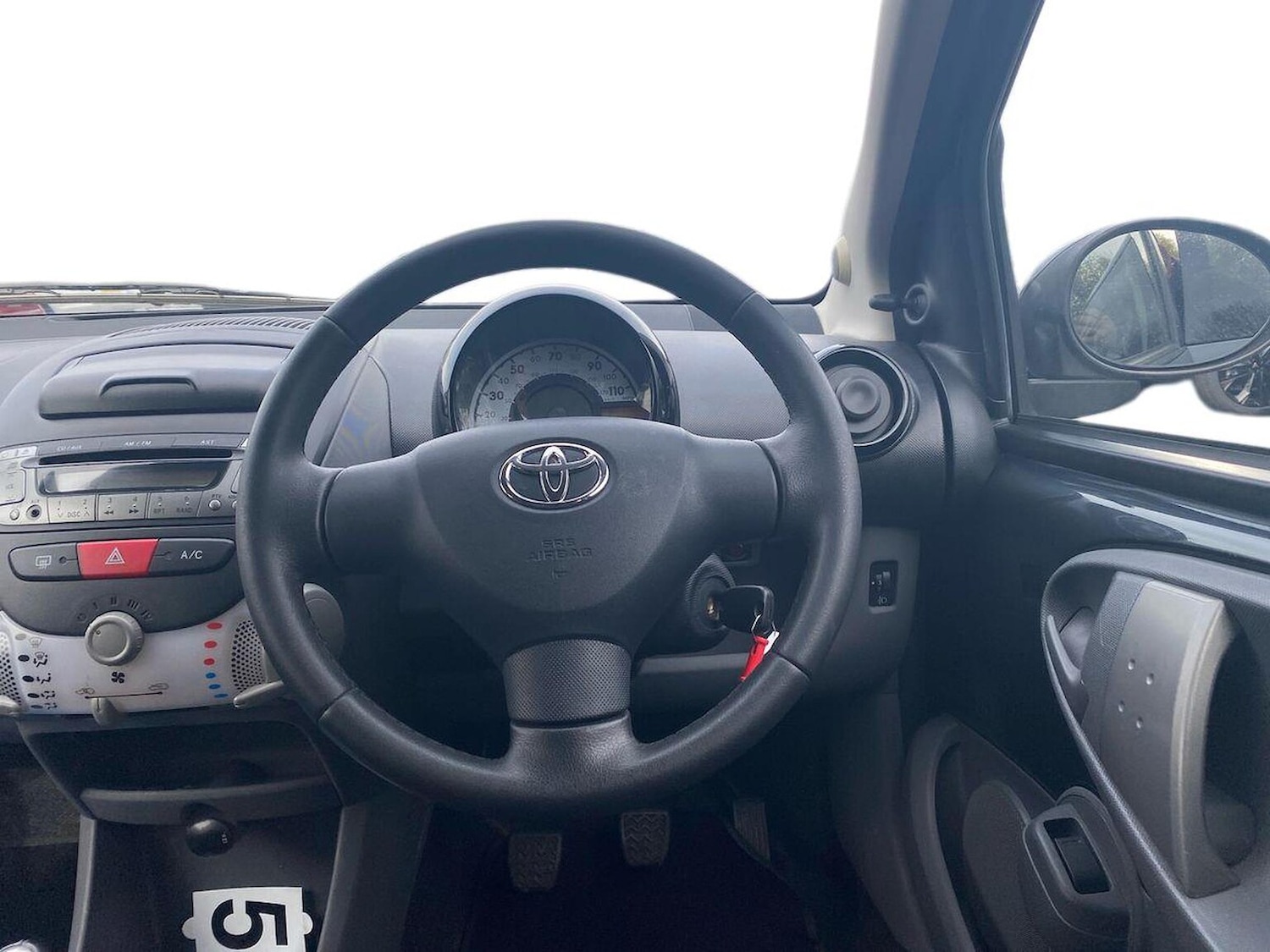 Used Toyota AYGO 2011 for sale - 78193189: Photo 10
