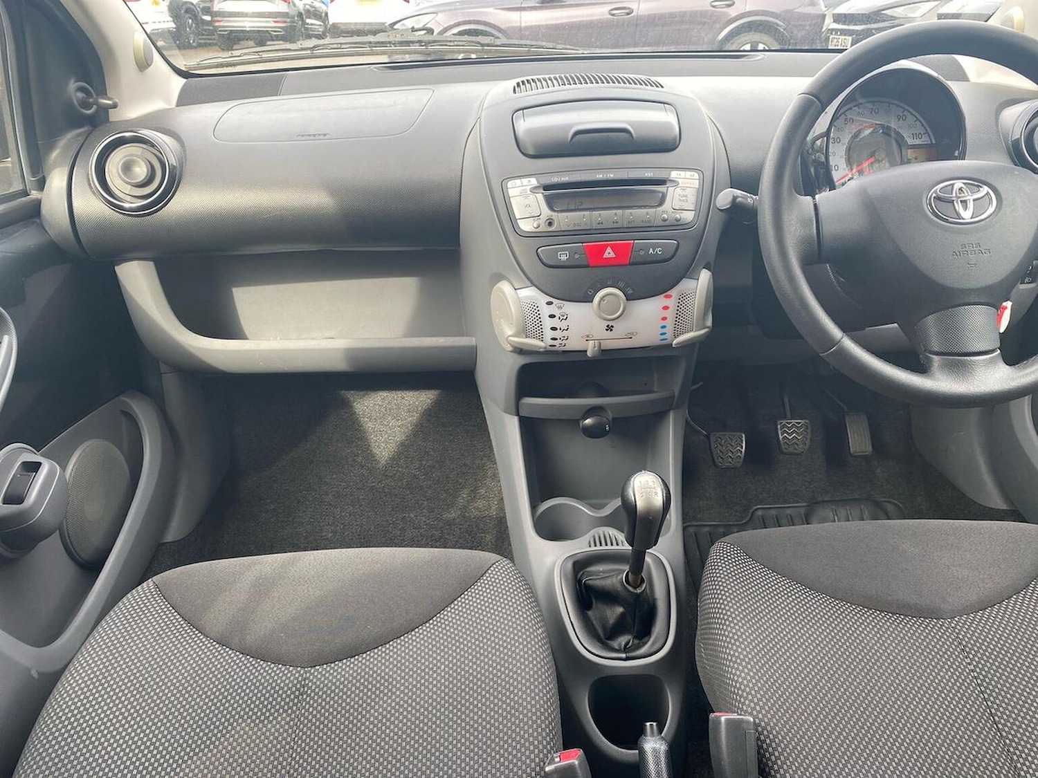 Used Toyota AYGO 2011 for sale - 78193189: Photo 14