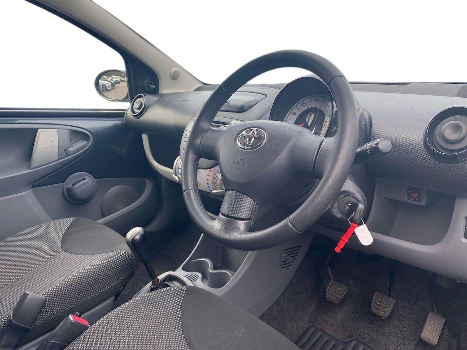 Used Toyota AYGO 2011 for sale - 78193189: Photo 16