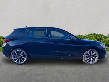 Used SEAT Leon 2025 for sale - 76598905: Photo