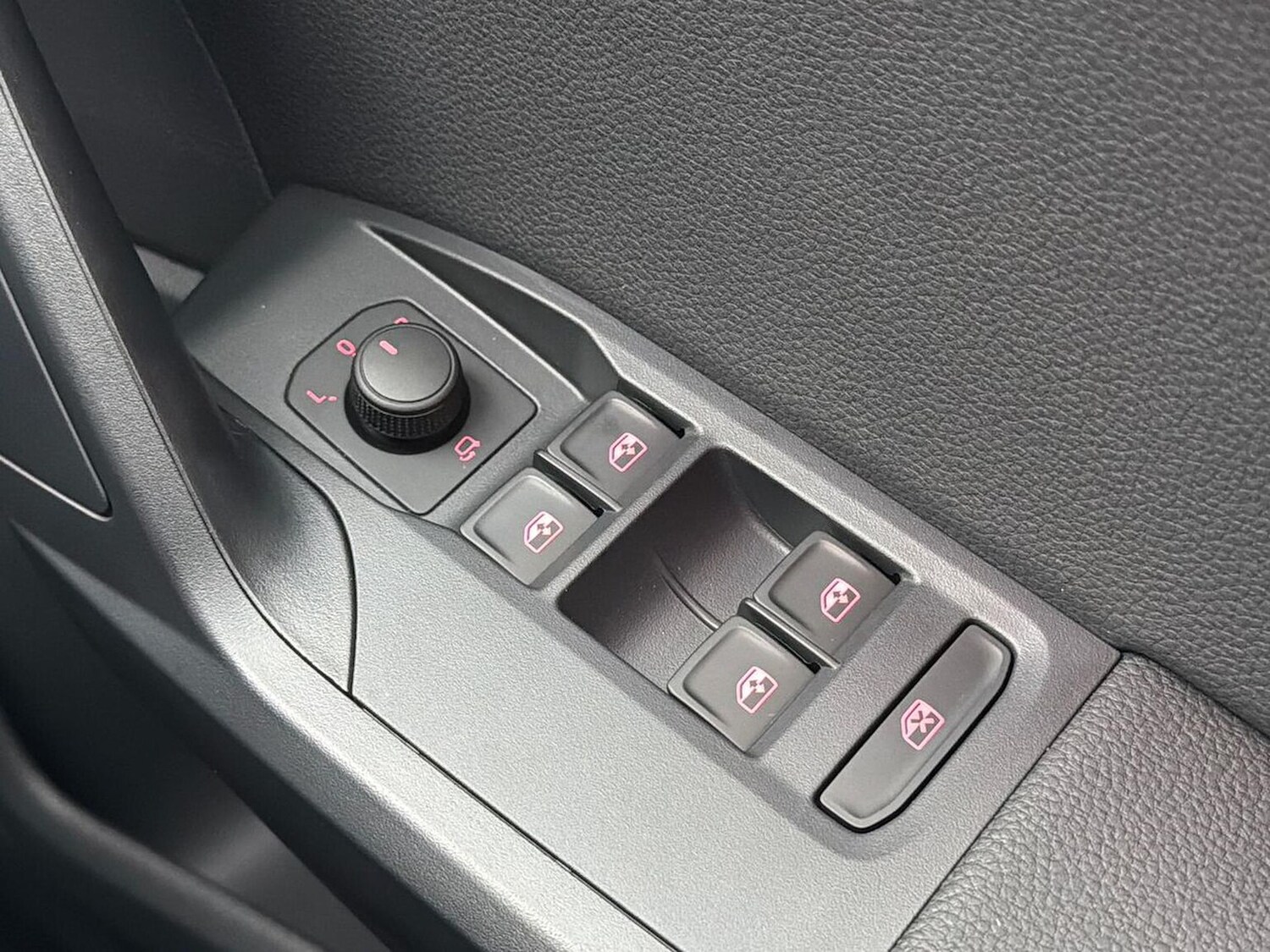 Used SEAT Arona 2026 for sale - 77845379: Photo 21