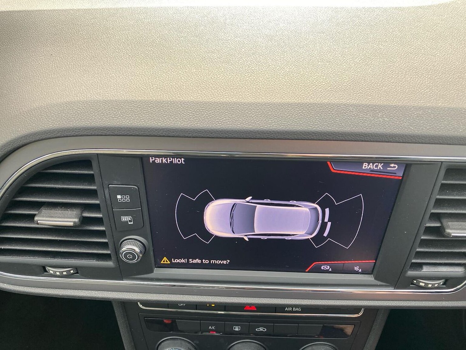 Used SEAT Leon 2019 for sale - 76598907: Photo 23