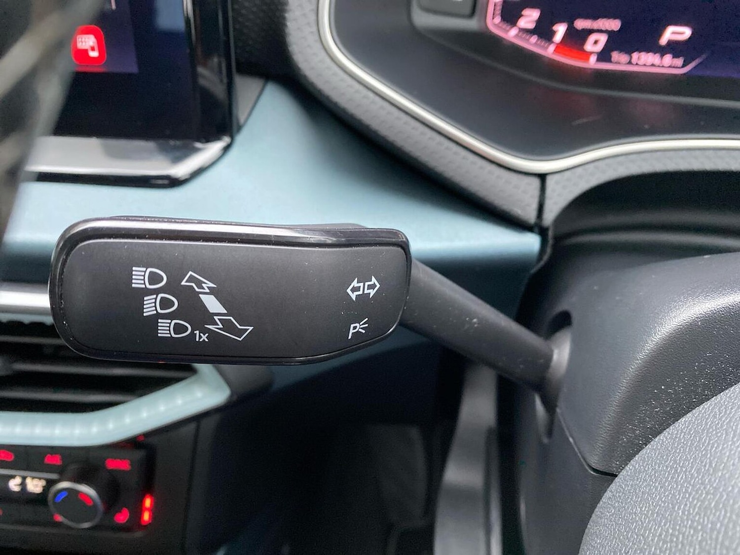 Used SEAT Arona 2022 for sale - 76859232: Photo 29