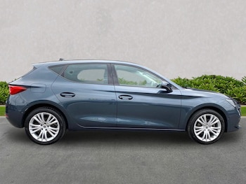 Used SEAT Leon 2023 for sale - 79252788: Photo