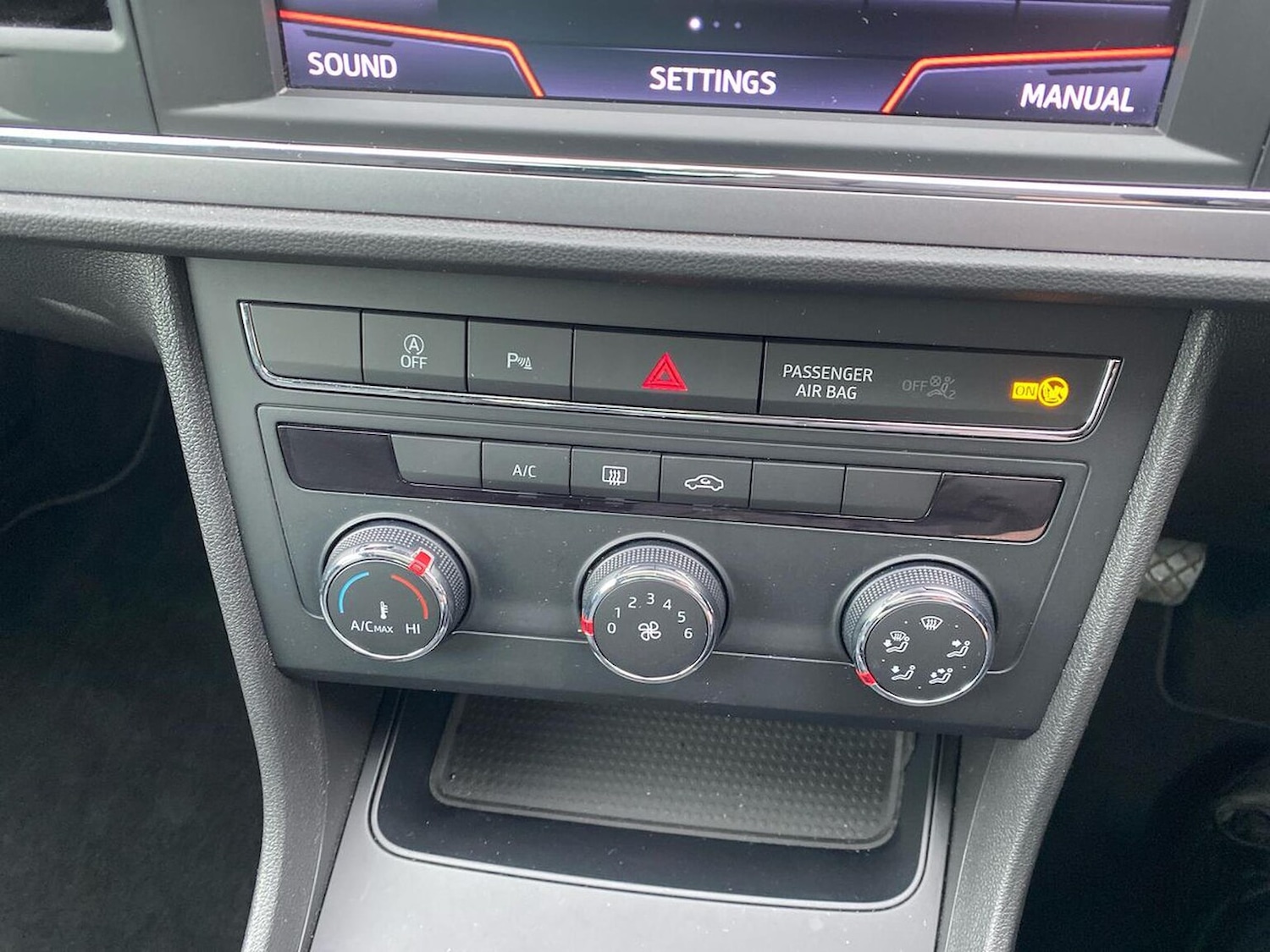 Used SEAT Leon 2019 for sale - 77980050: Photo 12