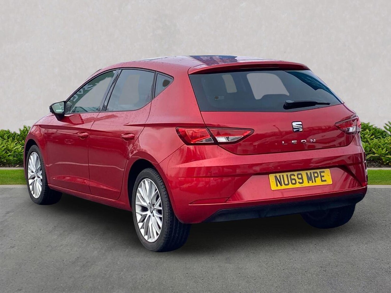 Used SEAT Leon 2019 for sale - 77980050: Photo 2