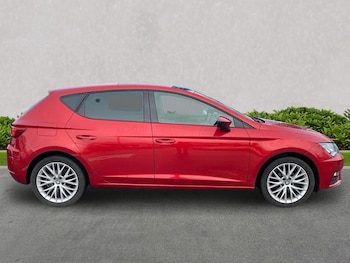 Used SEAT Leon 2019 for sale - 77980050: Photo