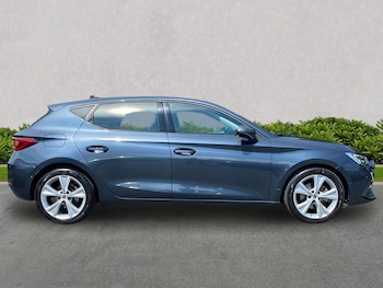Used SEAT Leon 2023 for sale - 79138861: Photo