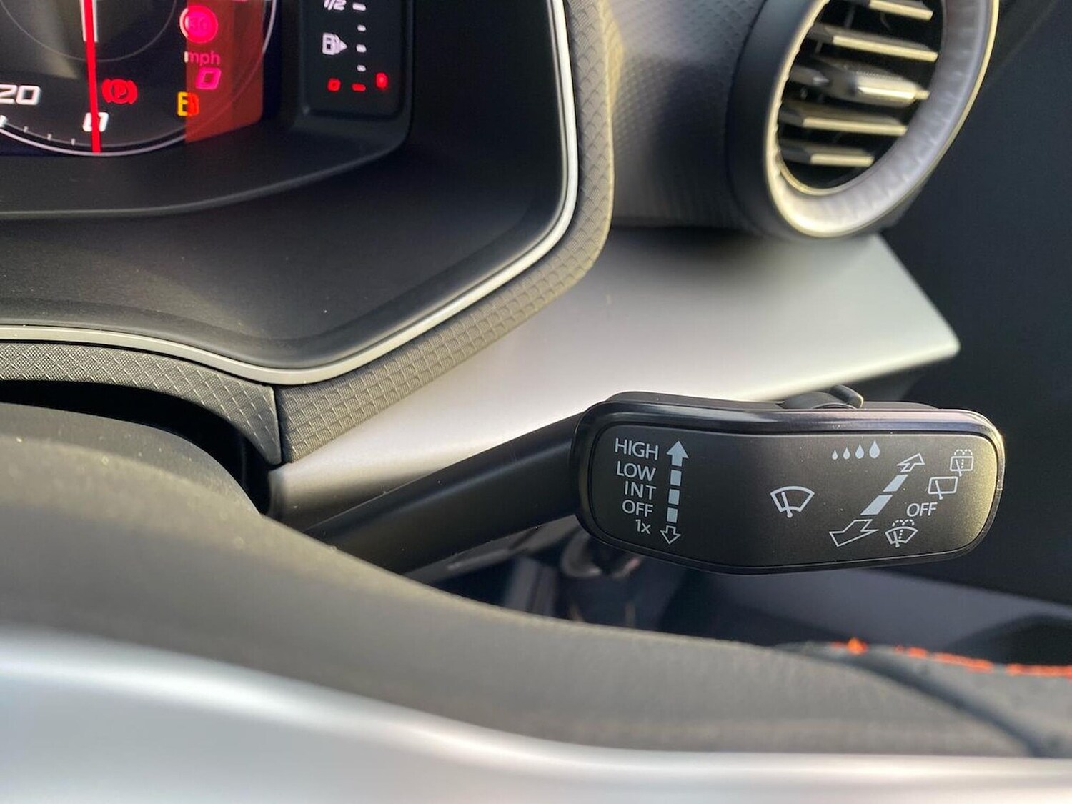 Used SEAT Arona 2025 for sale - 76968986: Photo 30