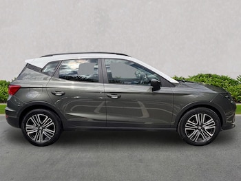 Used SEAT Arona 2023 for sale - 78615040: Photo