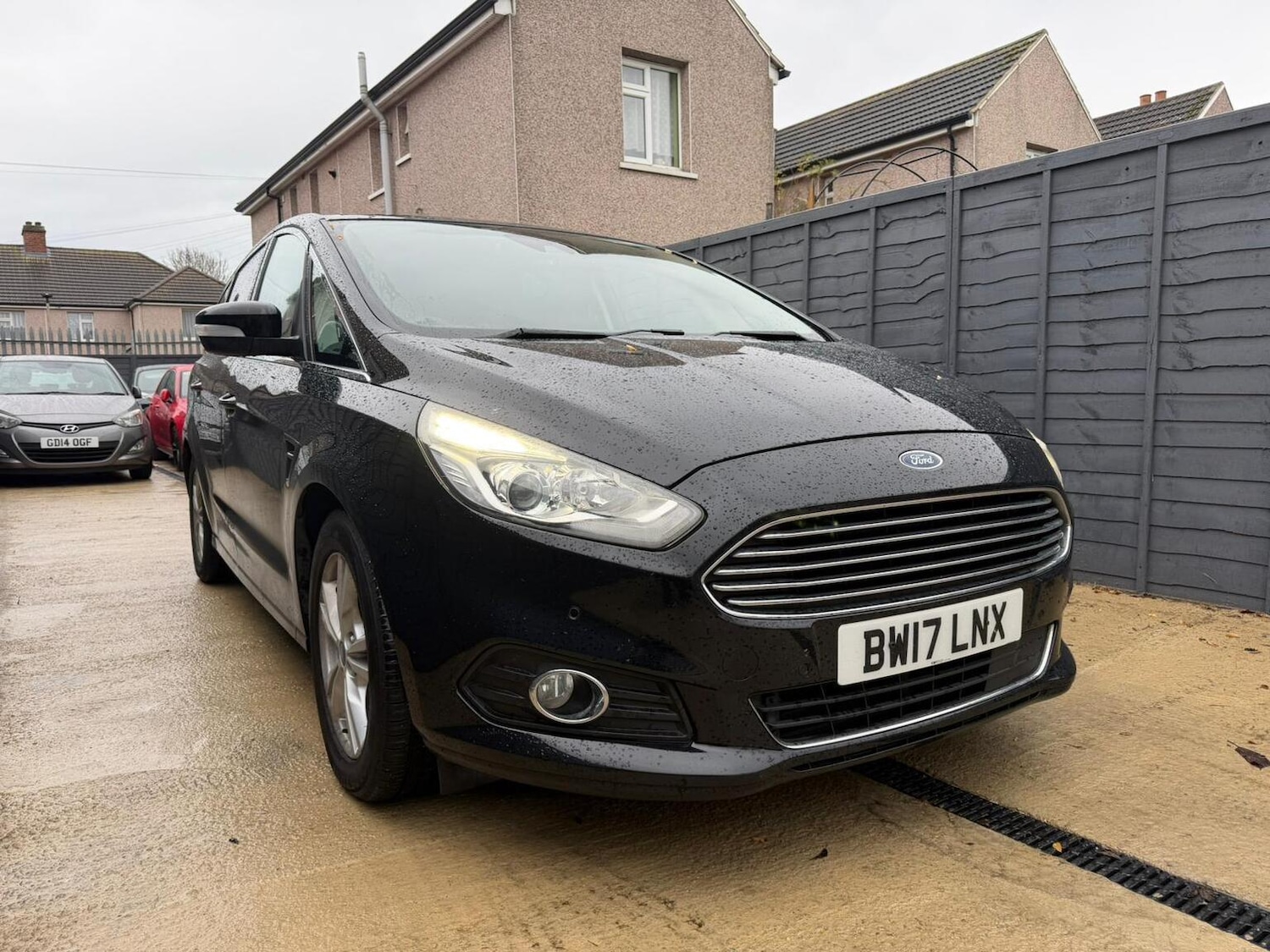Used Ford S-Max 2017 for sale - 76536866: Photo 1
