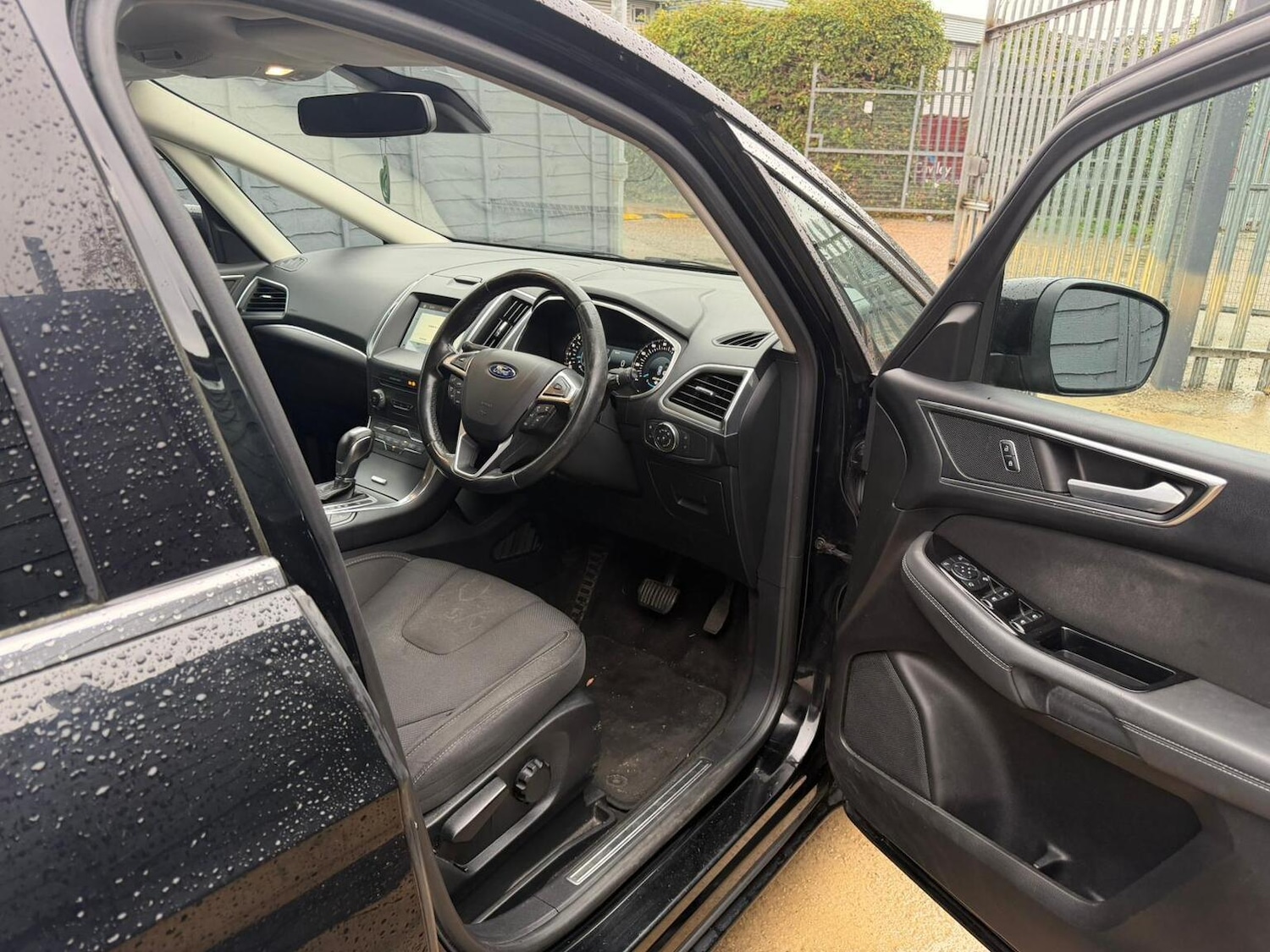 Used Ford S-Max 2017 for sale - 76536866: Photo 10