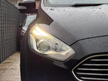 Used Ford S-Max 2017 for sale - 76536866: Photo