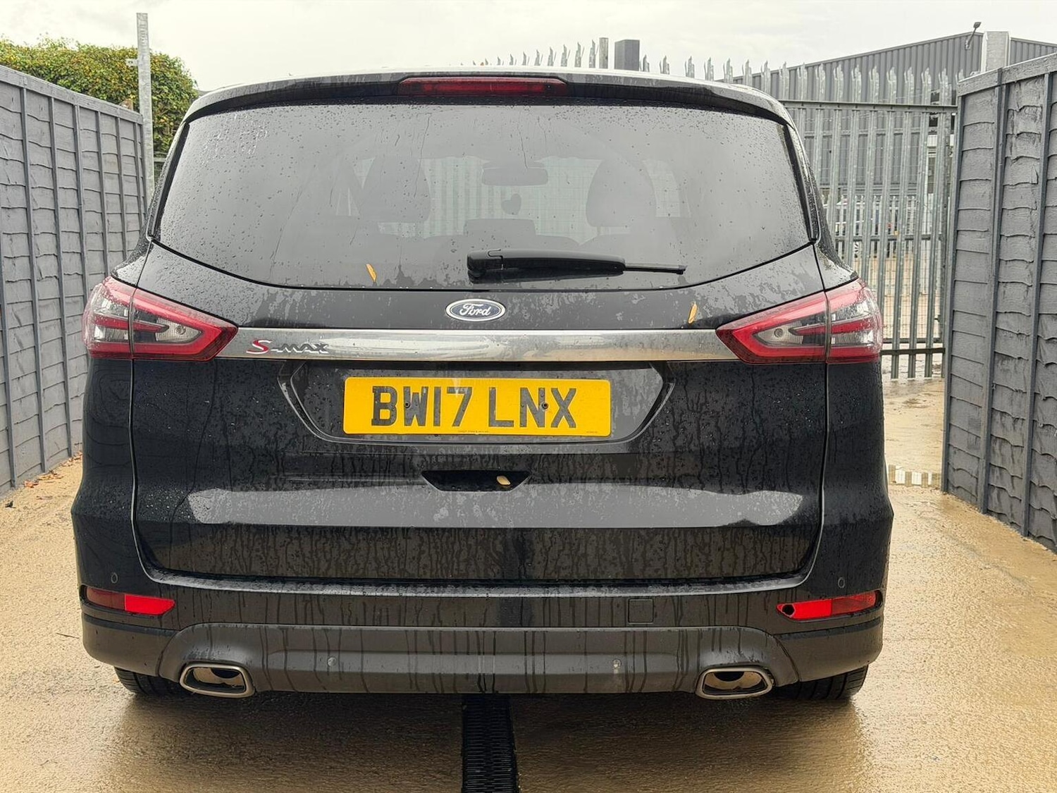 Used Ford S-Max 2017 for sale - 76536866: Photo 6